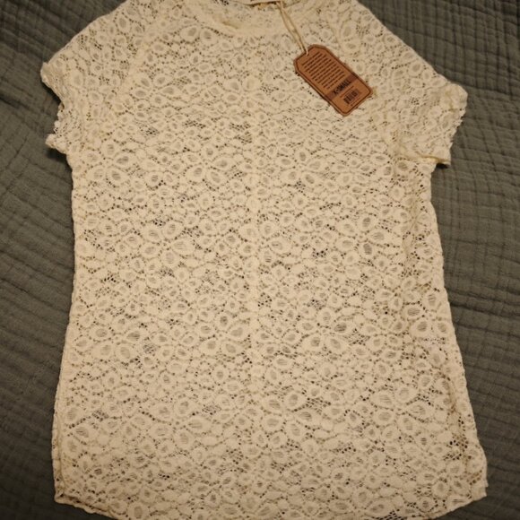 Natural Life Lace Tee - Picture 2 of 2